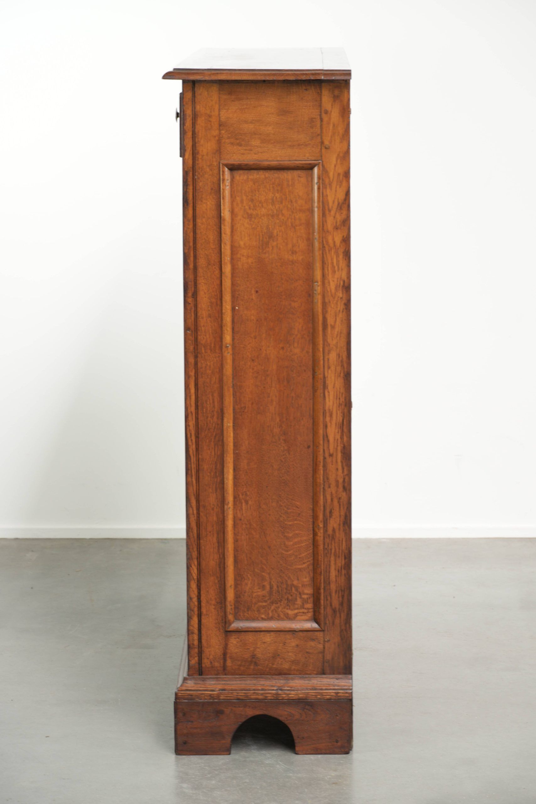 Antique English oak bookcase / shelving unit from the mid-19th century