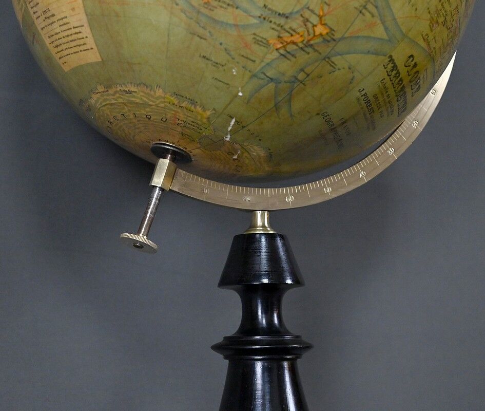 Terrestrial globe signed J. Forest – Late 19th century