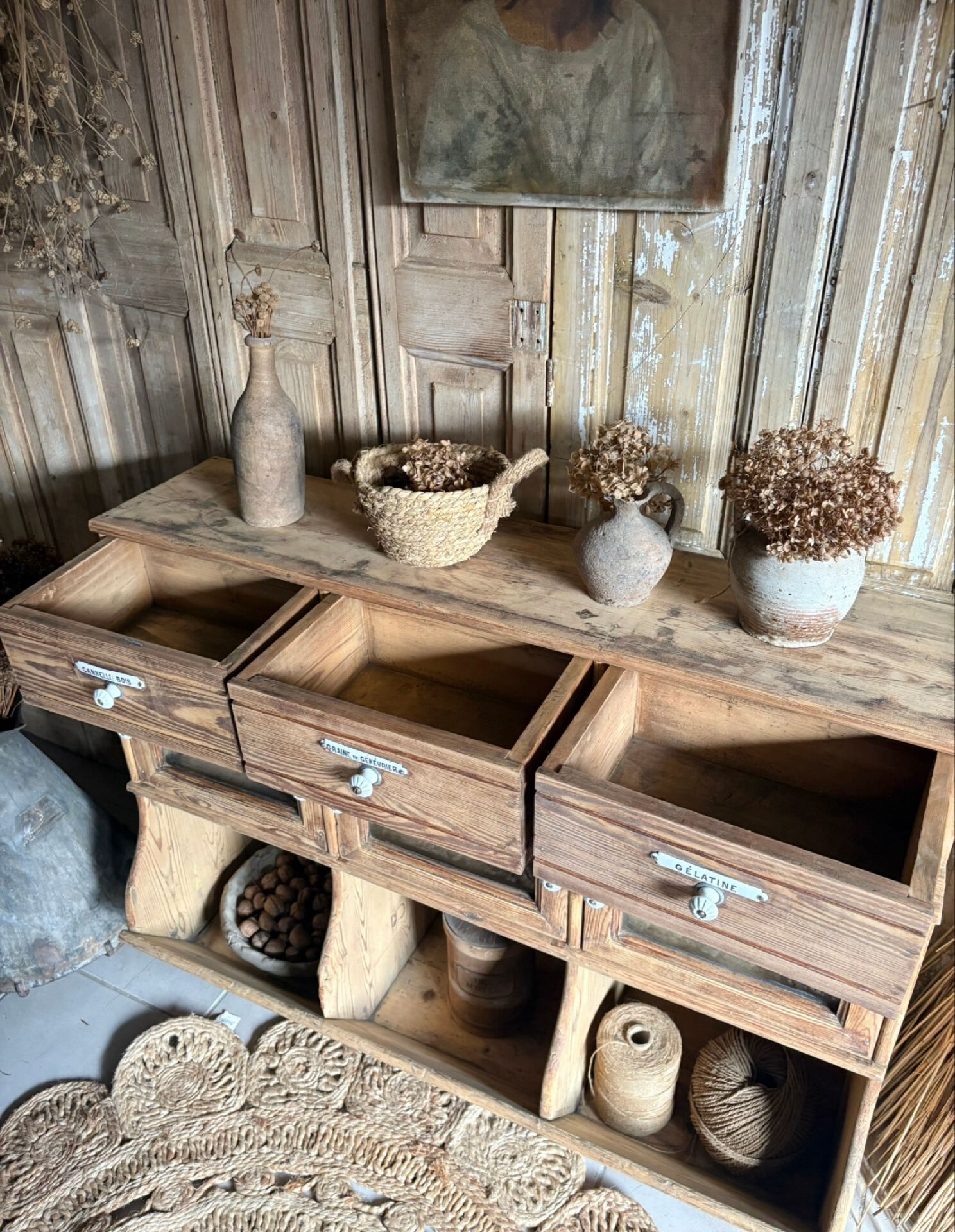 Ancien Meuble Grainetier D’épicerie – Tiroirs, Vitrines & Plaques Émai