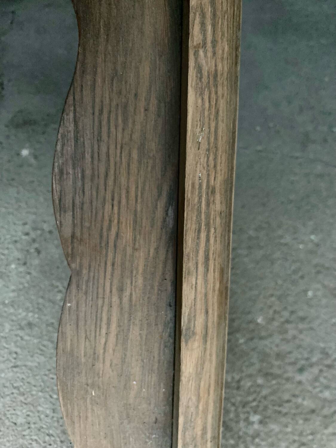 Étagère d’angle en chêne