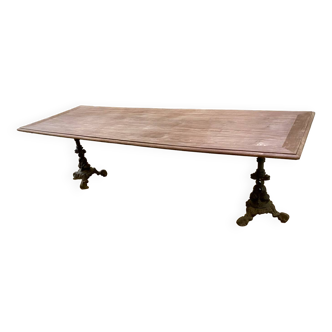 Grande table