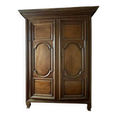 Louis XIV walnut wardrobe with arched panels – 18th century