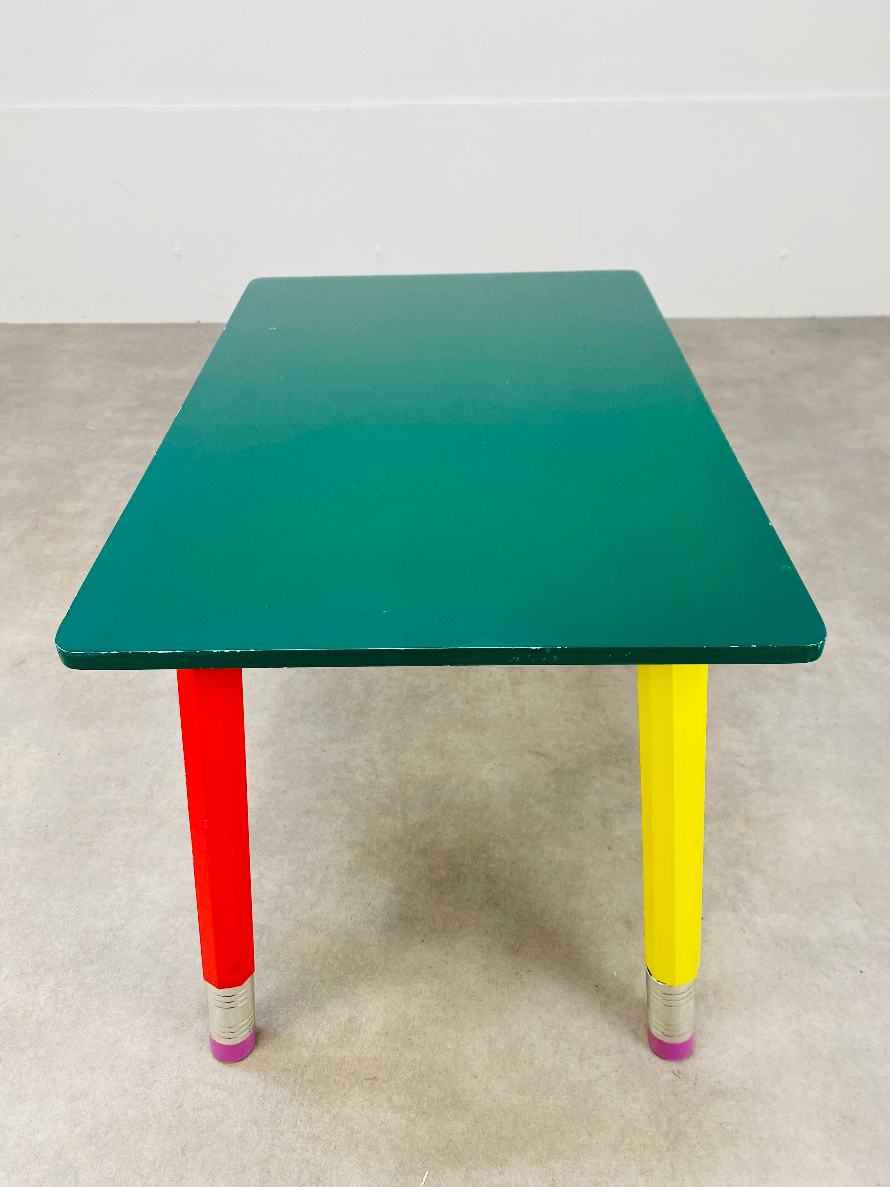 Pierre Sala desk and pencil chair for children