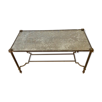 Table basse néo-classique en laiton avec plateau miroir oxydé vieilli
