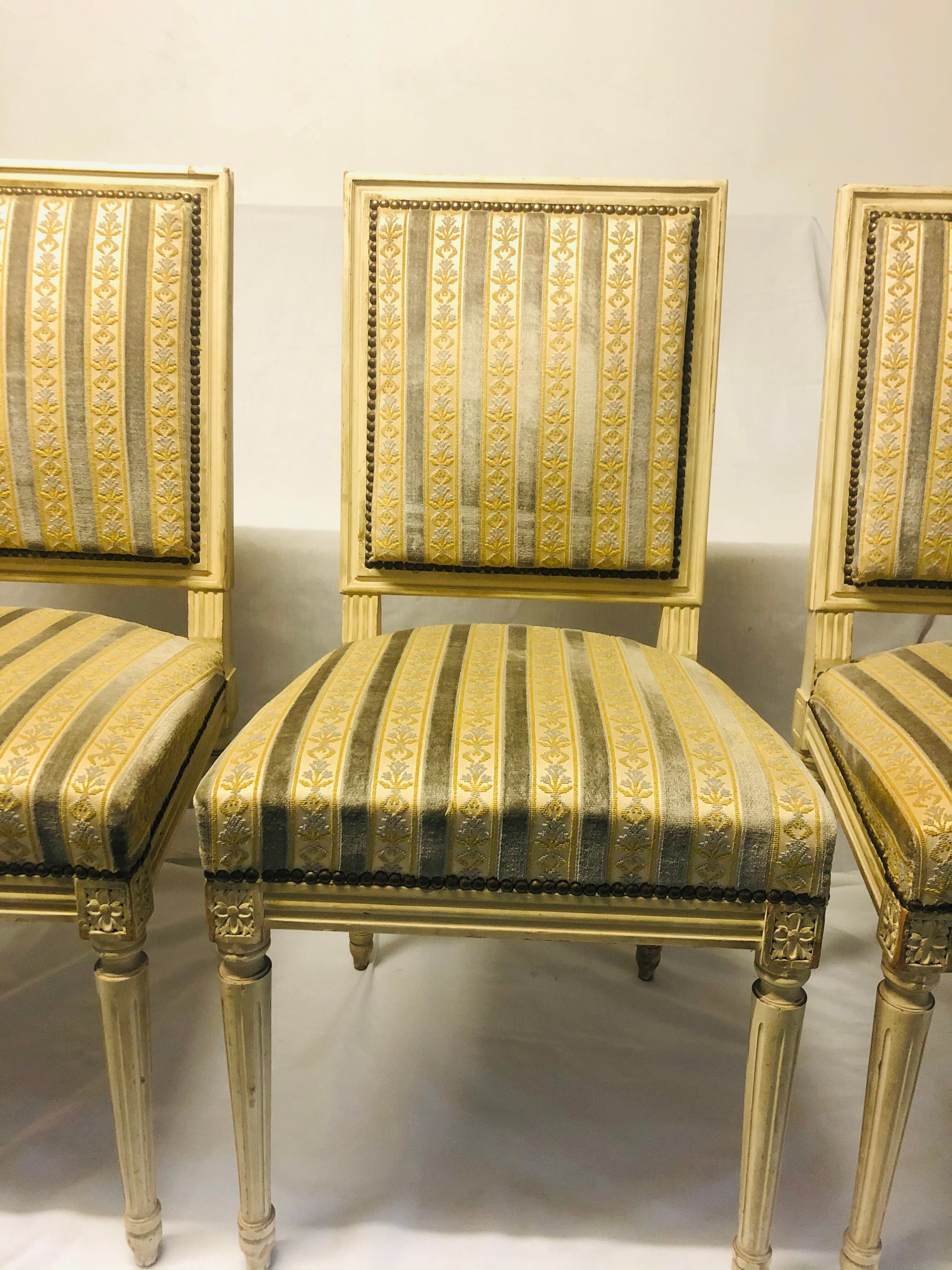 Suite of 4 Louis XVI-style chairs