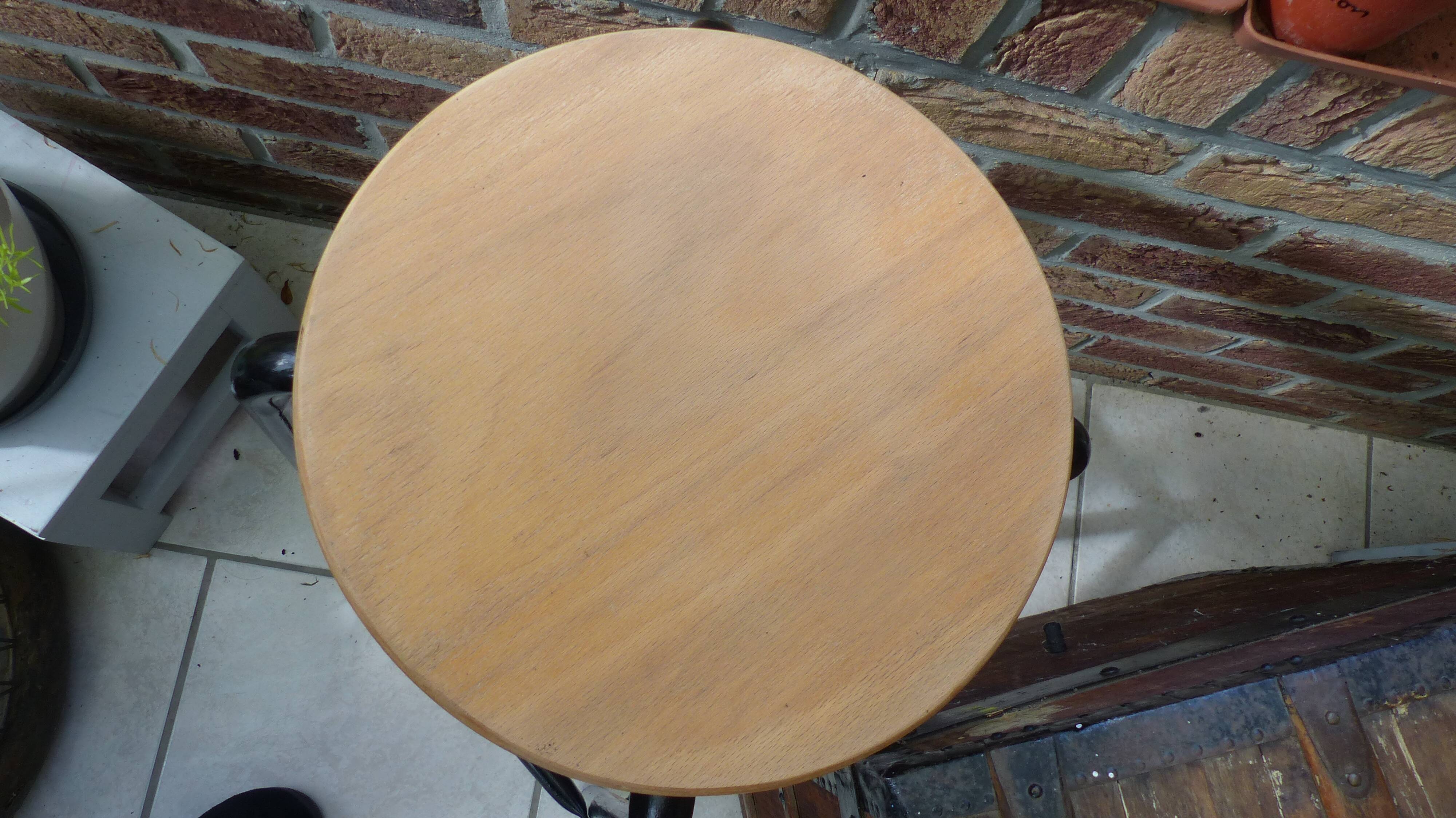 Kitchen stool or bar