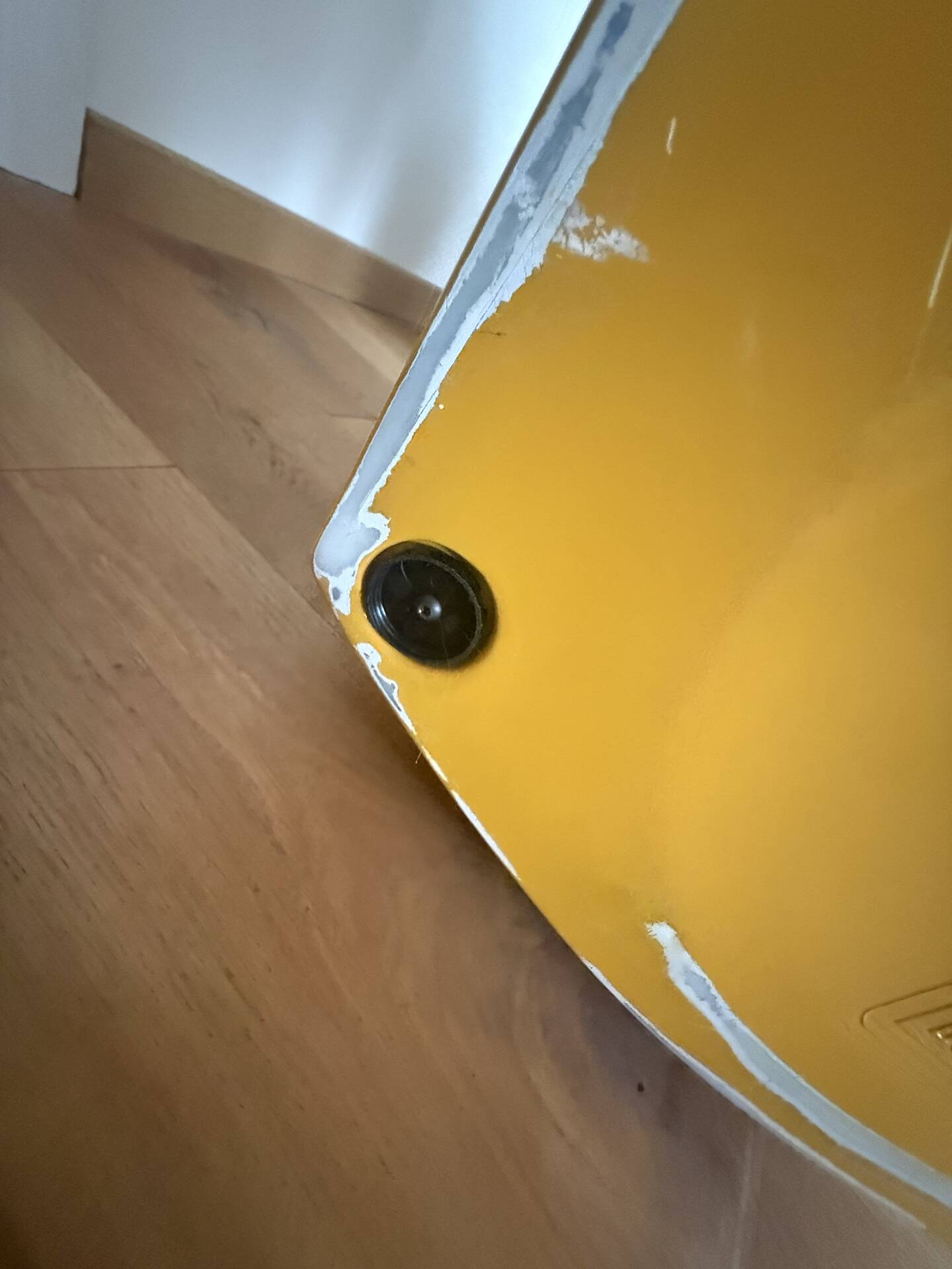 SIGN chair by Piergiorgio Cazzaniga for MDF Italia – Glossy yellow