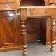 Bureau en noyer époque Louis Philippe