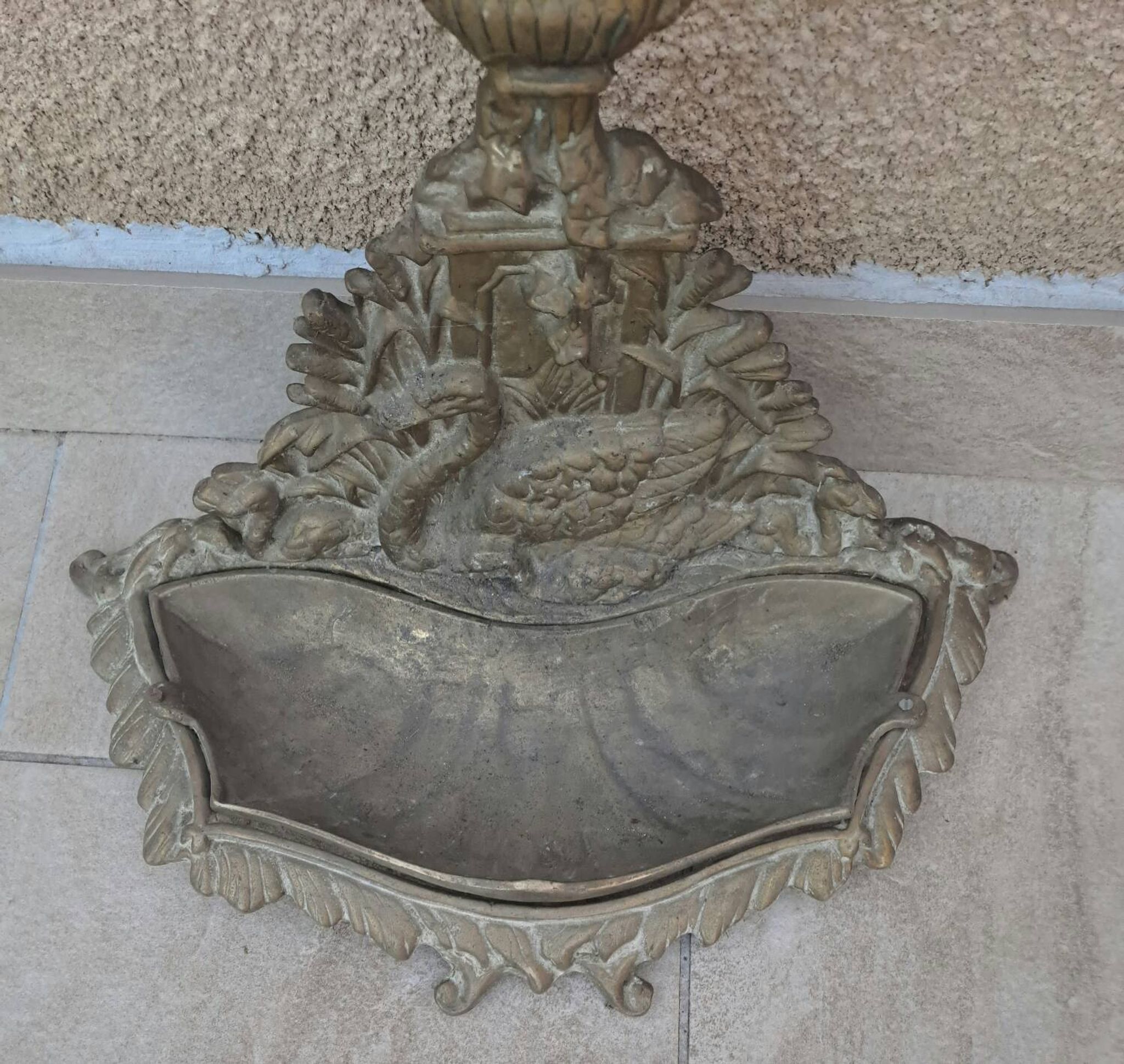 Bronze and brass umbrella stand decorated with a swan