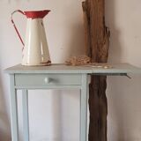 Extendable side table
