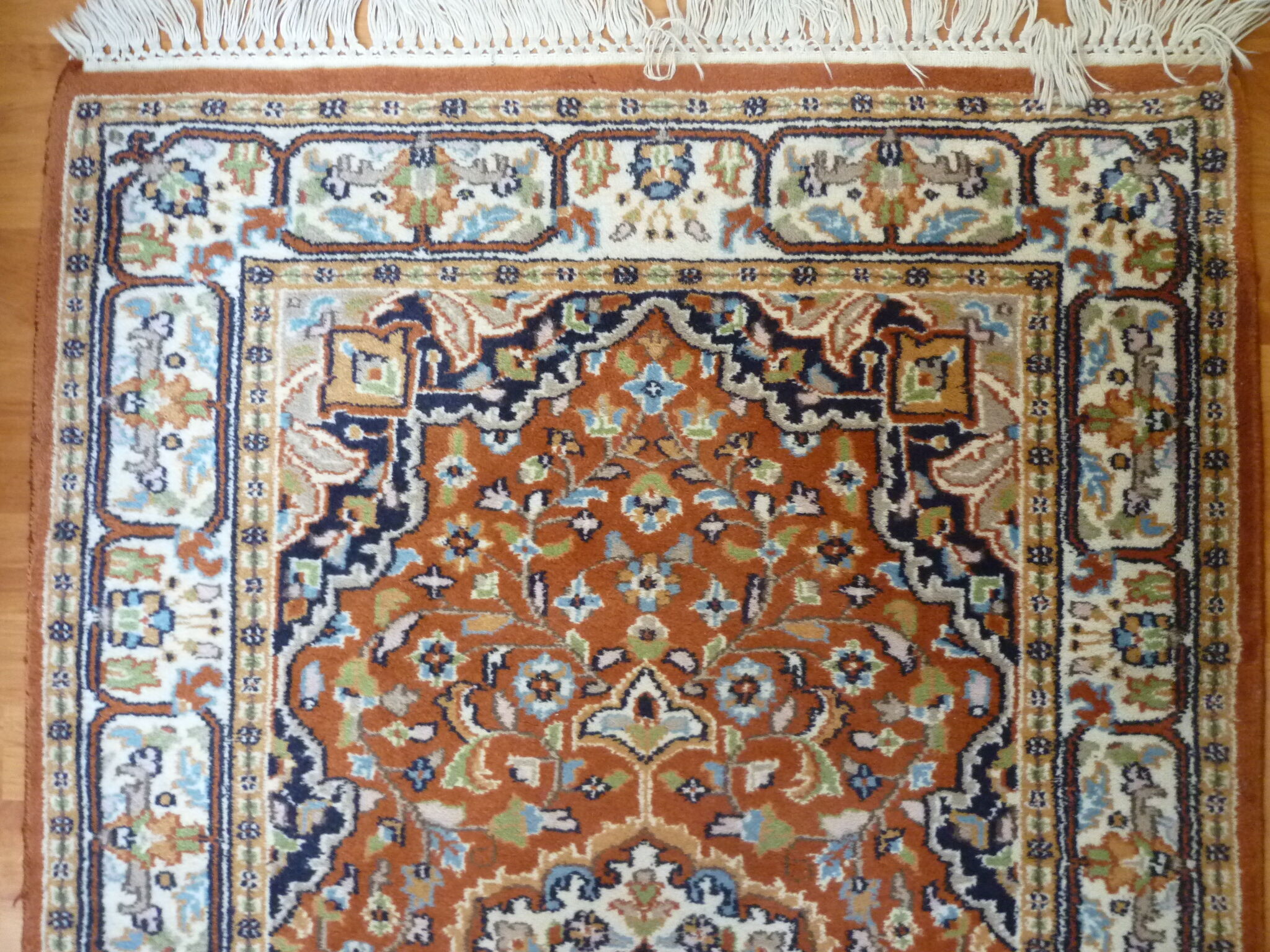 India Agra 78 x 130 cm hand made wool rug
