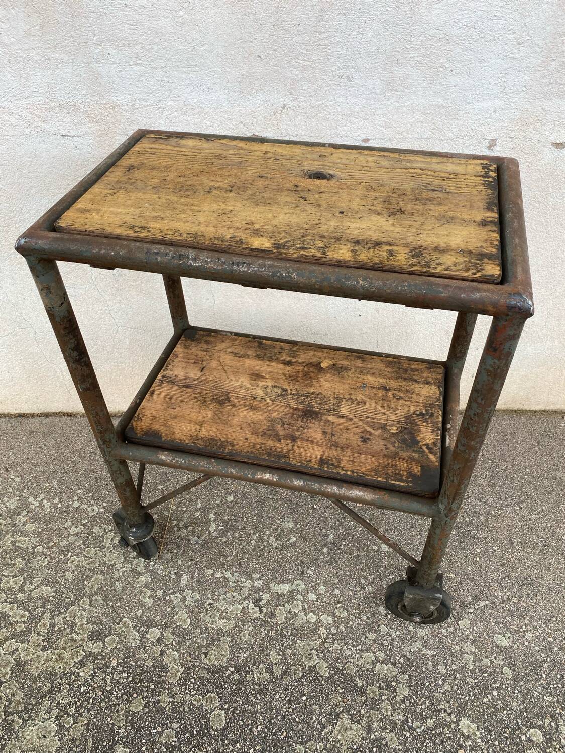Workbench on casters