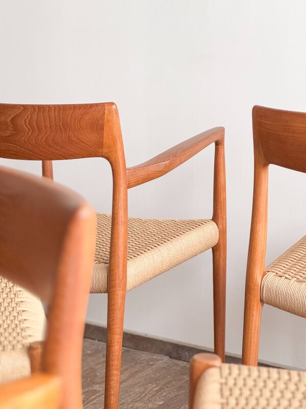 Chaises danoises en teck Mid-Century par Niels O. Møller # 77 & 57 Set de 8