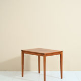 Coffee table in teak