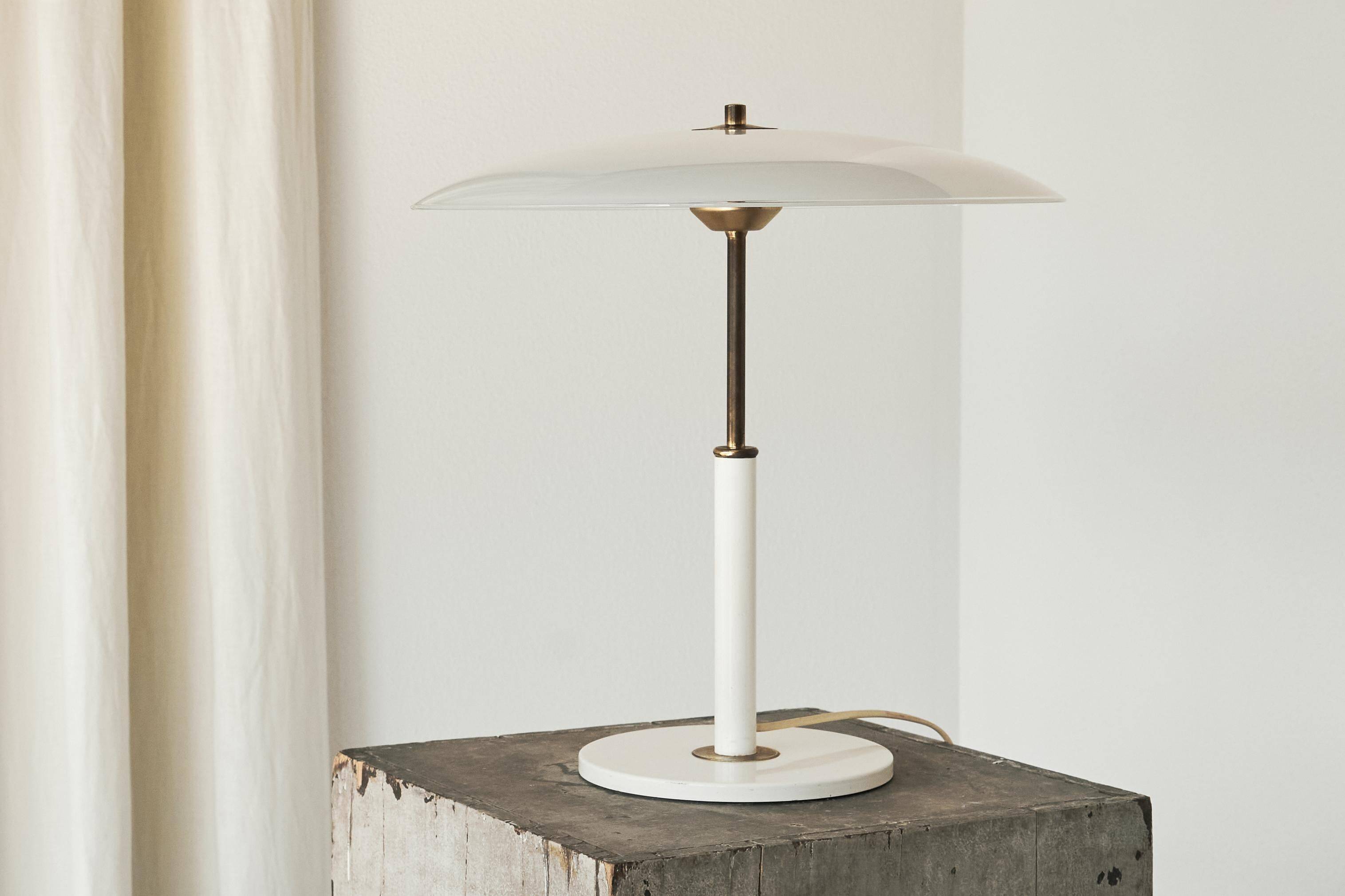 Solist table lamp in metal, brass and opal glass IKEA, 1990