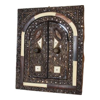 Vintage Moroccan mirror with chiseled pewter shutters