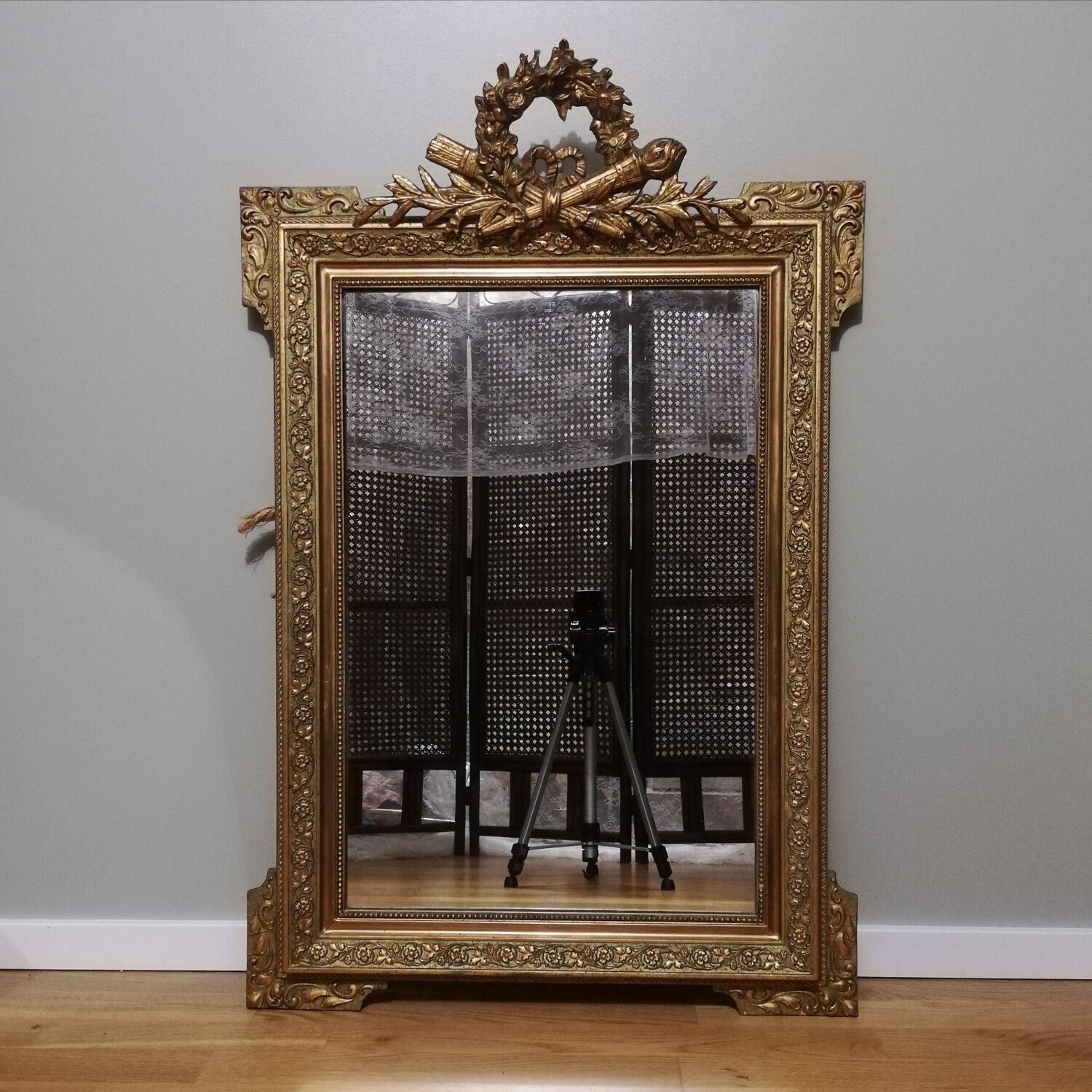 Mirror with pediment Louis XV style in wood and gilded stucco height 107cm