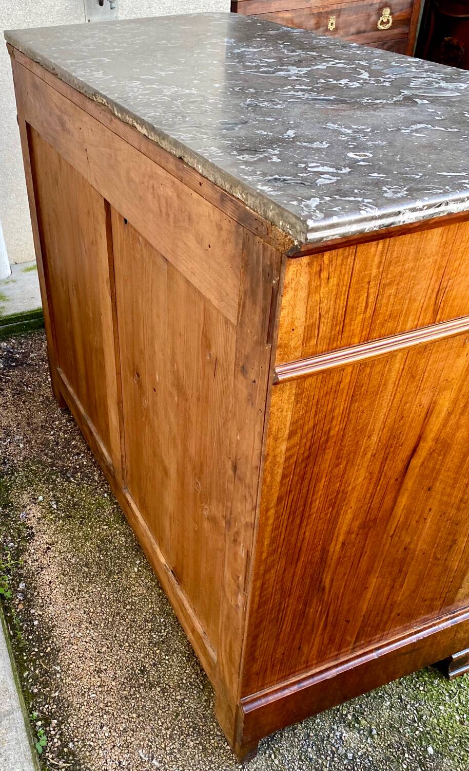 Louis Philippe chest of drawers in mahogany veneer