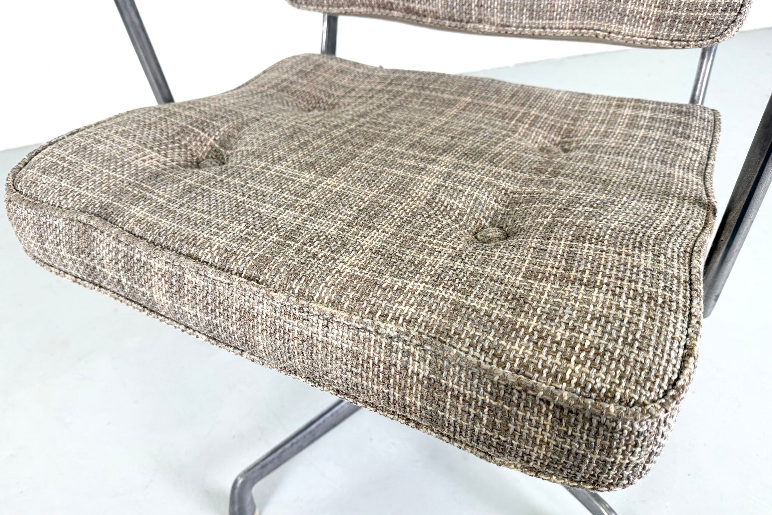 ES102 "Intermediate" office chair by Charles & Ray Eames for Herman Miller – 1960s