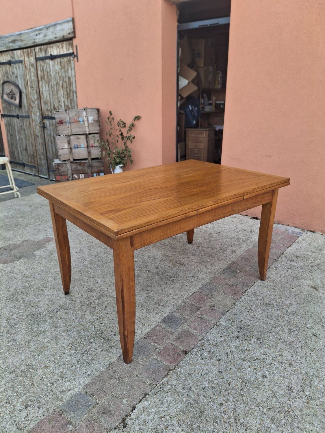 Extendable table in solid oak - French Reconstruction style 1950
