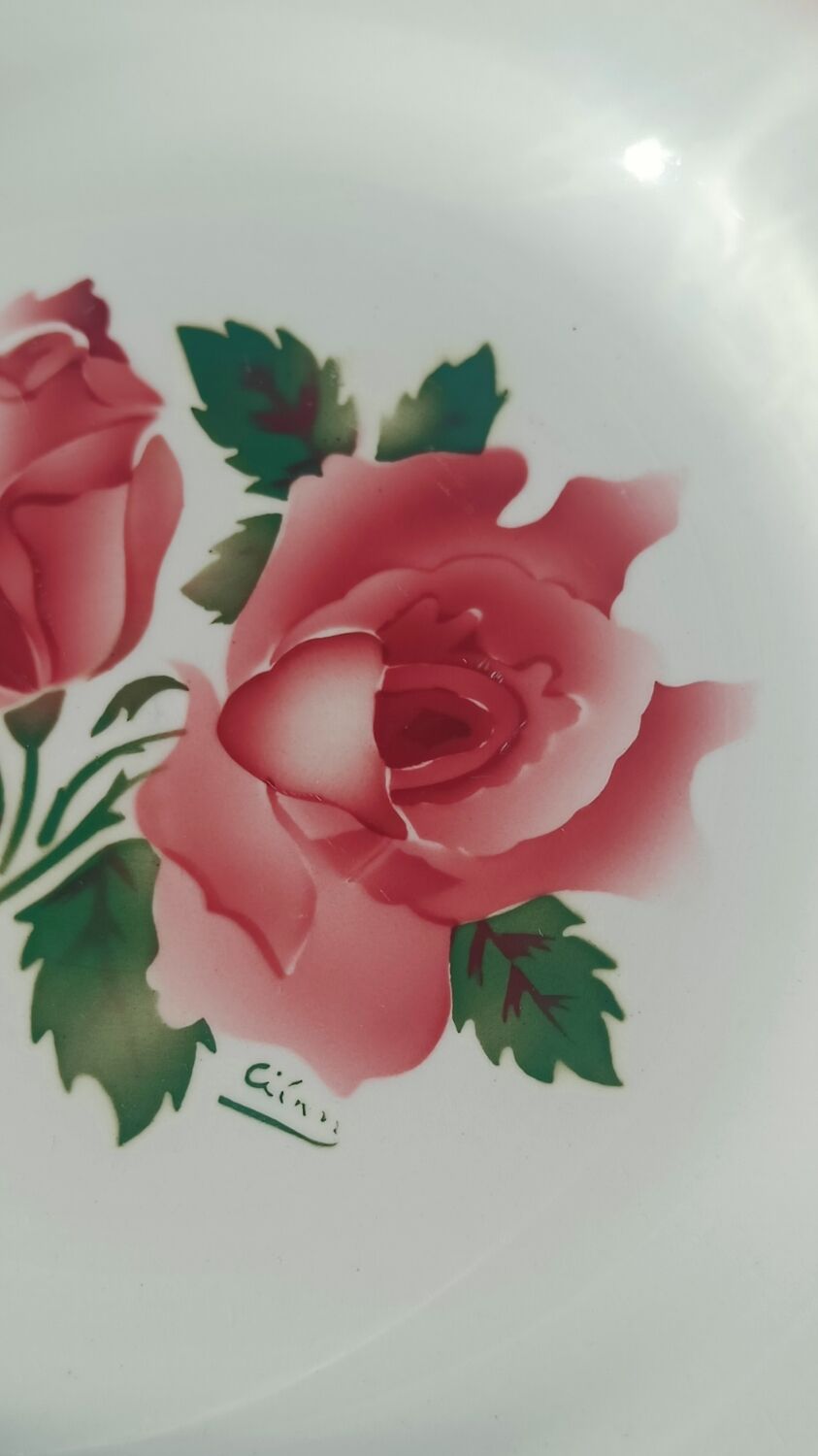 flat plates Digoin Sarreguemines Cibon – red roses decoration – vai