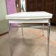 Table en formica vanille vintage