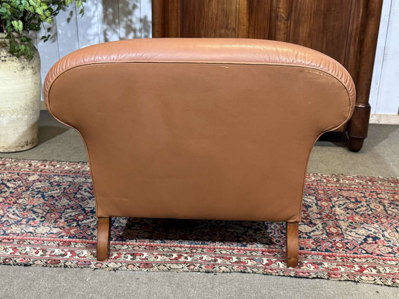 English club armchair in leather, modern production from the 1990s.