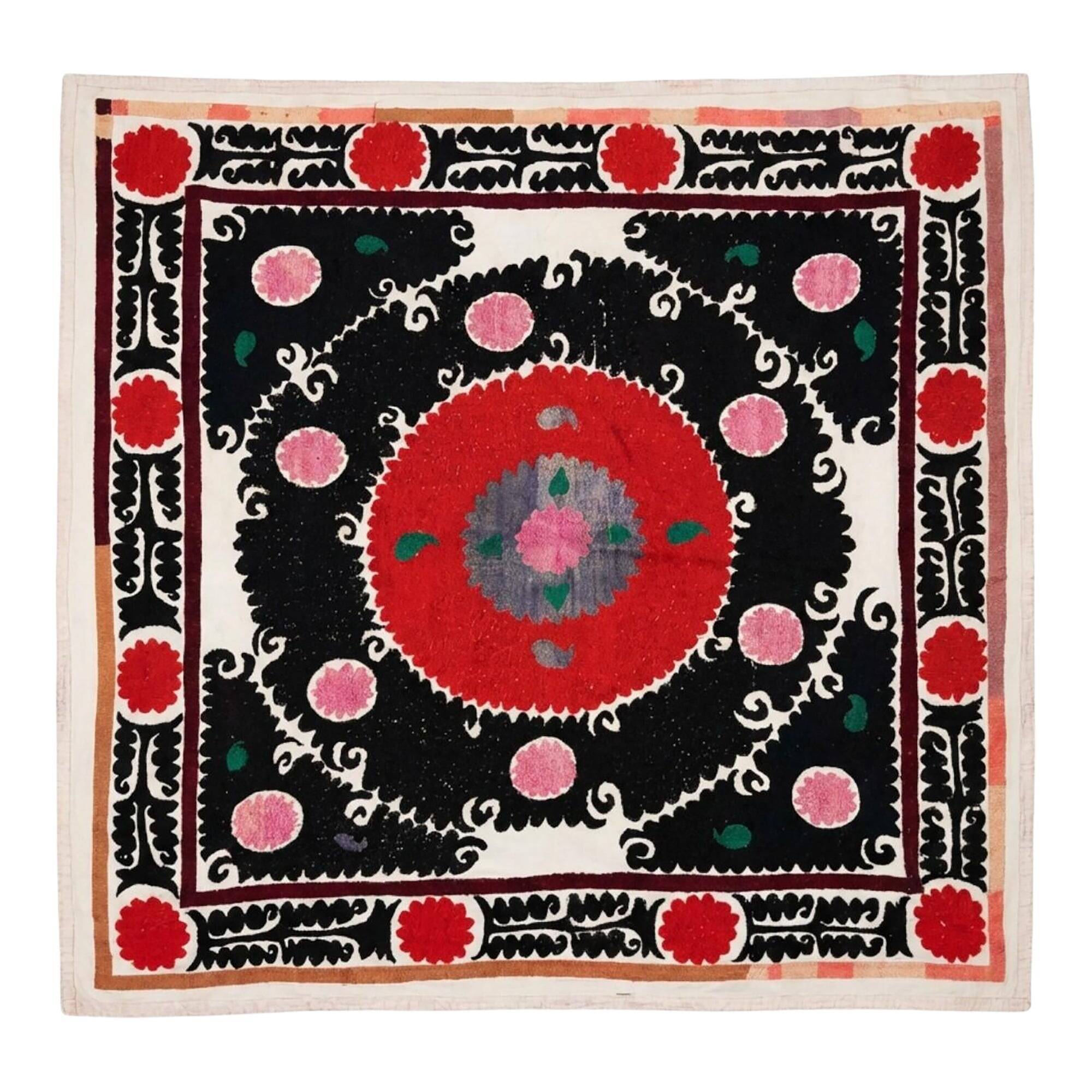 Vintage hand-embroidered tablecloth 127x135 cm
