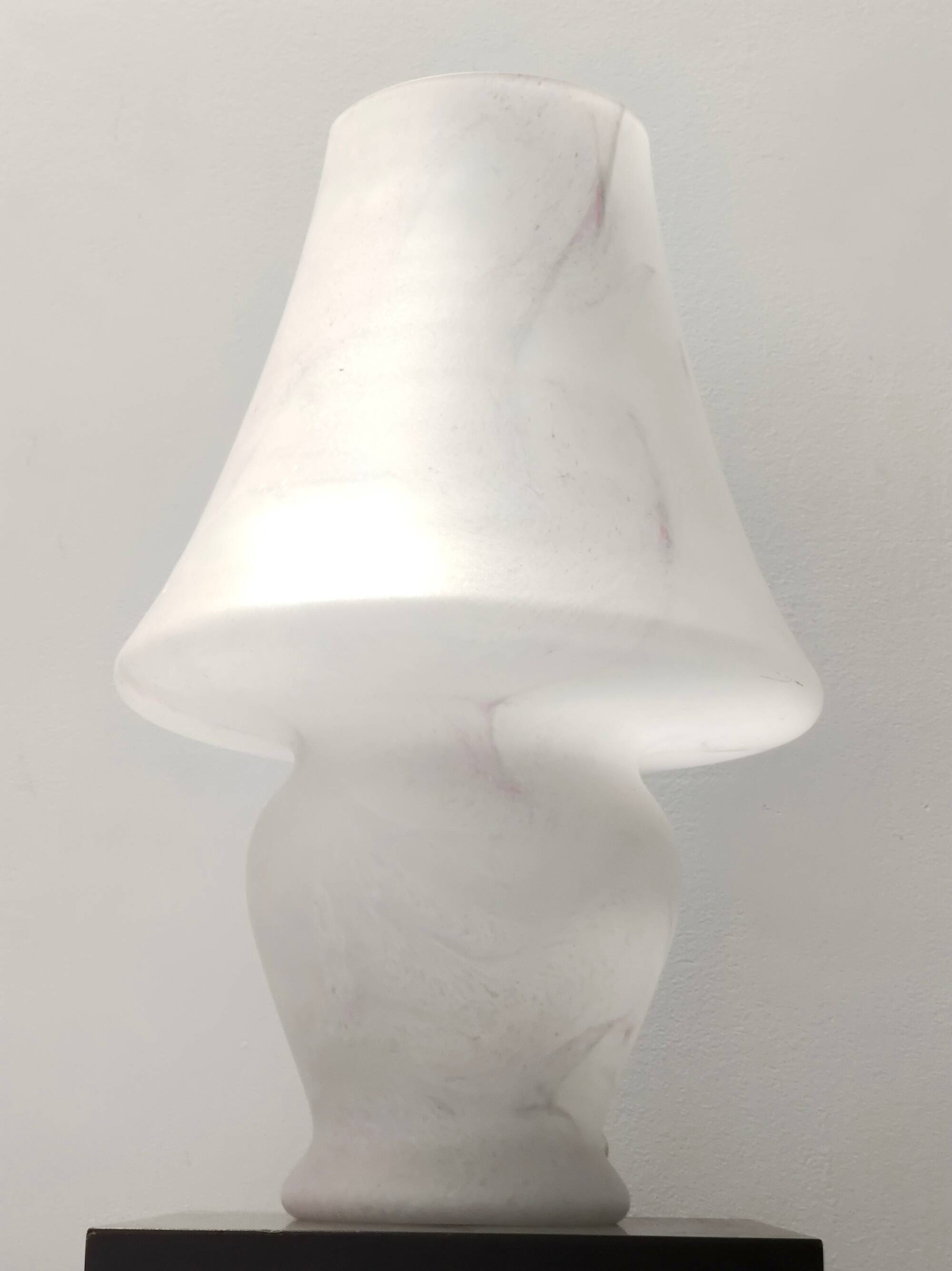 Postmodern White Murano Glass Table Lamp with a Pink Marble Effect, Italy