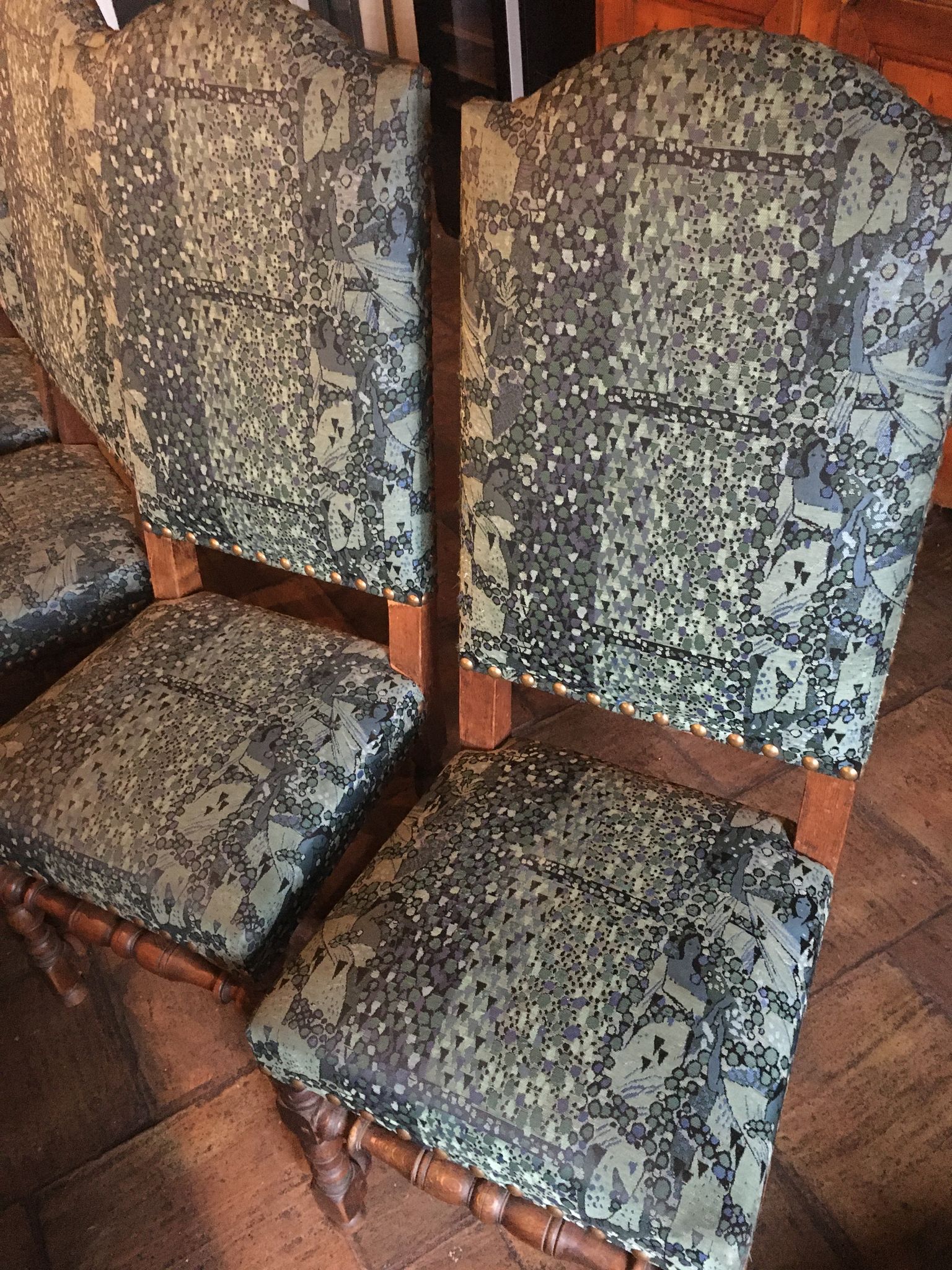 Monastery table - 9 chairs and 2 Louis XIII oak armchairs.