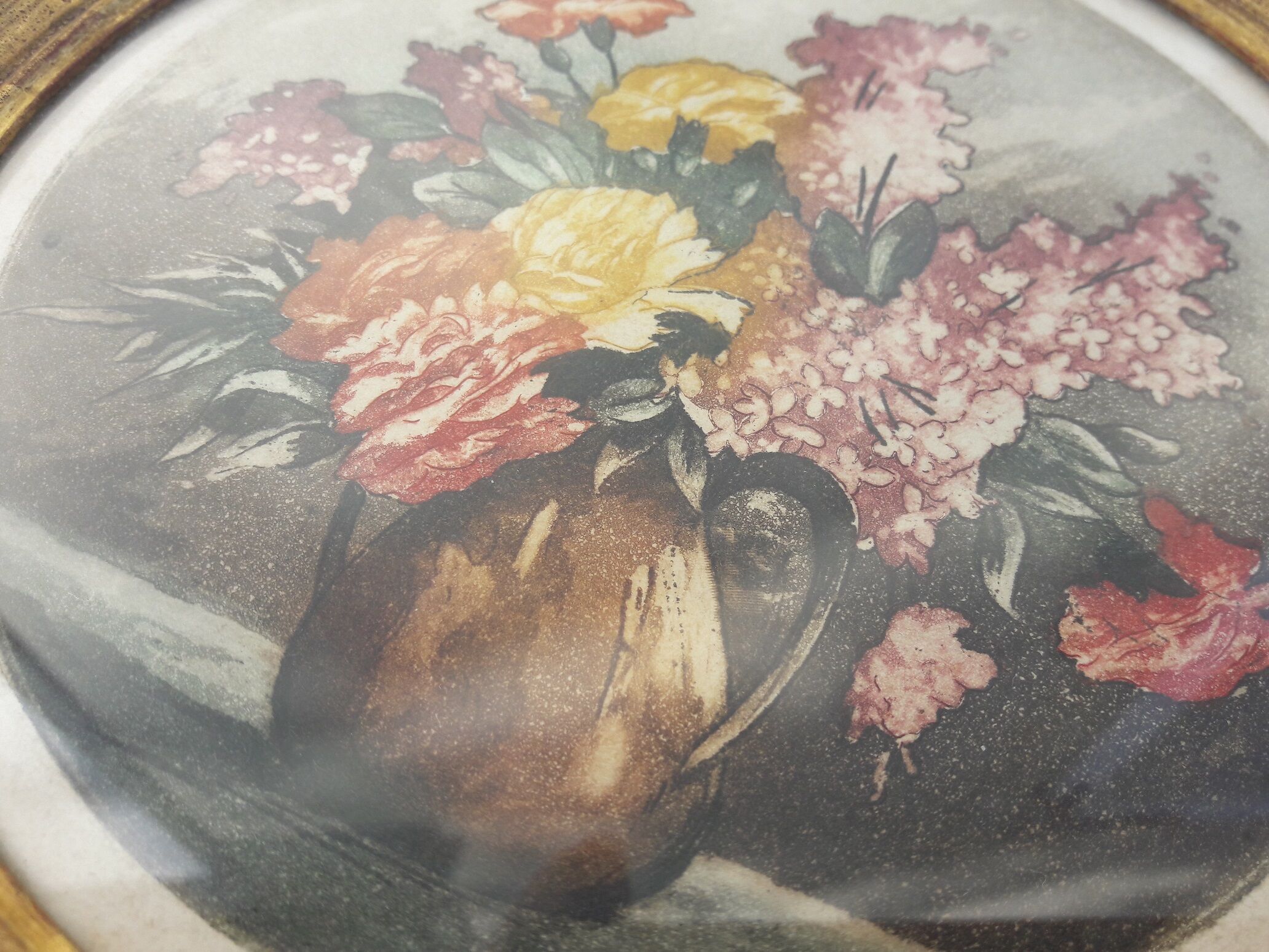 Engraving round frame