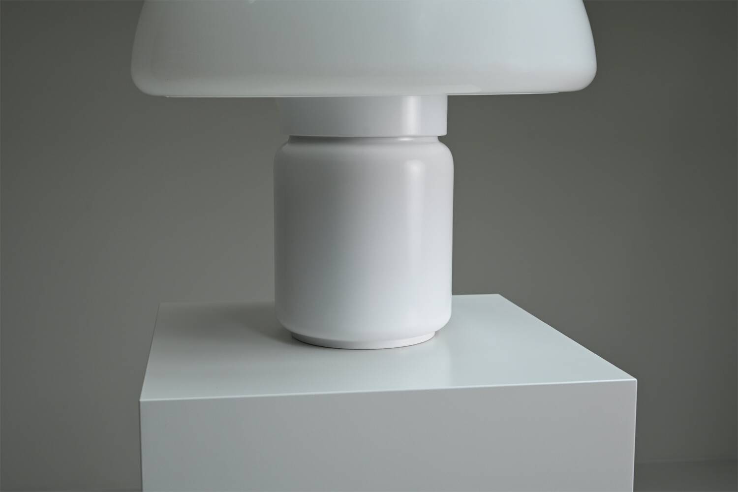Lampe de table modèle 625 par Elio Martinelli pour Martinelli Luce, années 1970 Italie.