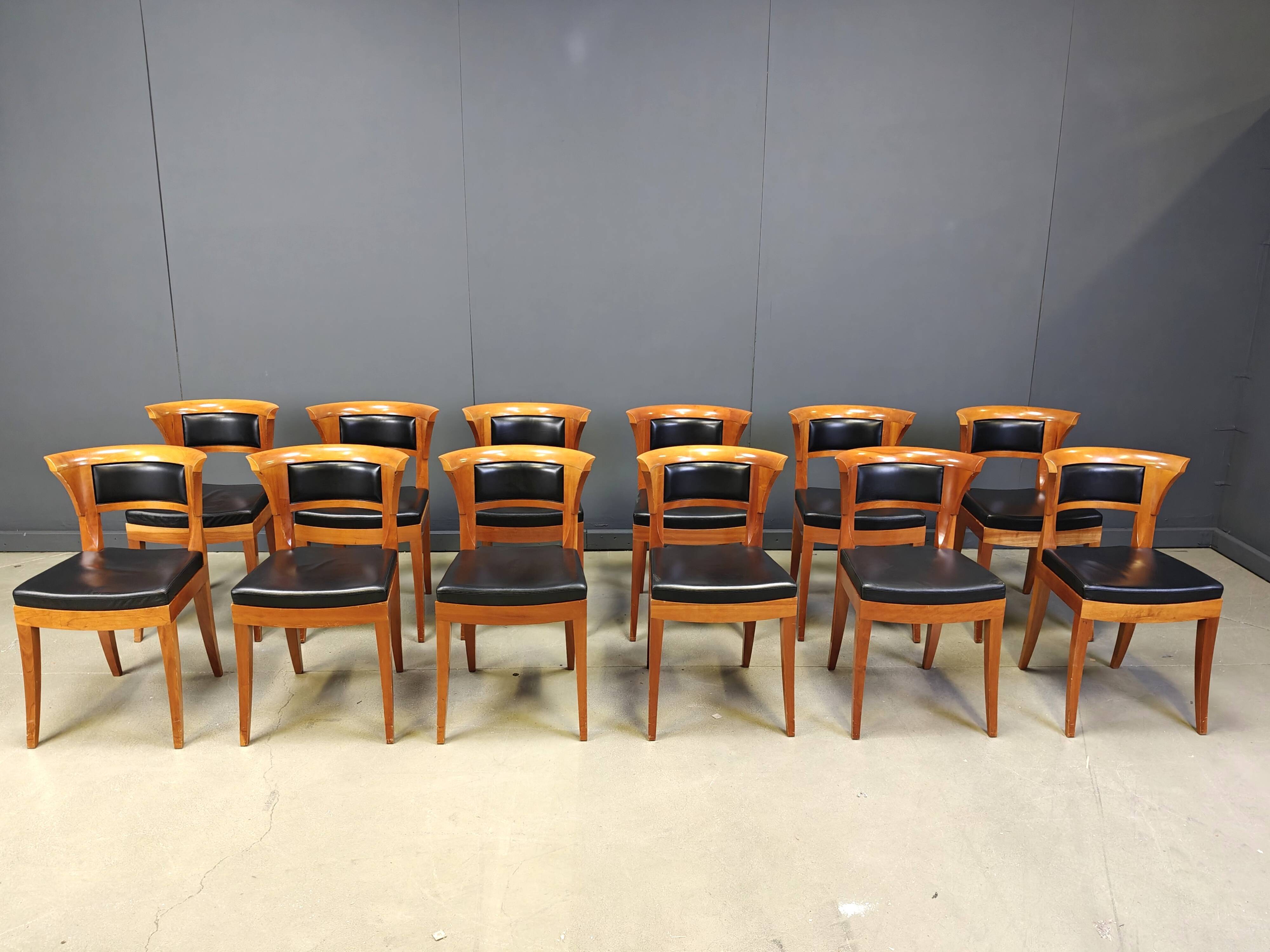 Set of 12 Cherry wood dining chairs by Leon Krier Model Sella Media by Gior