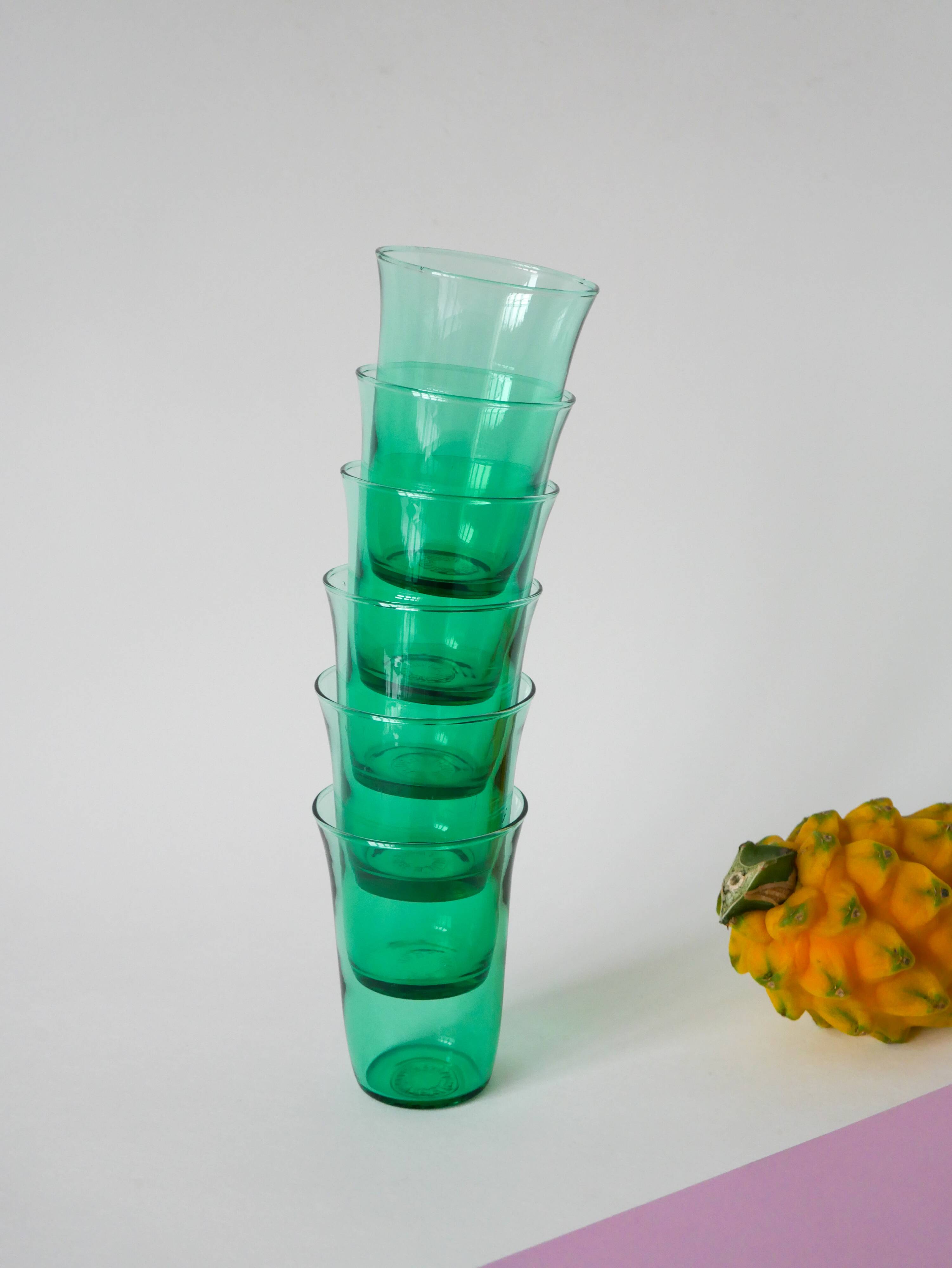 Set of 6 green glass glasses 1970