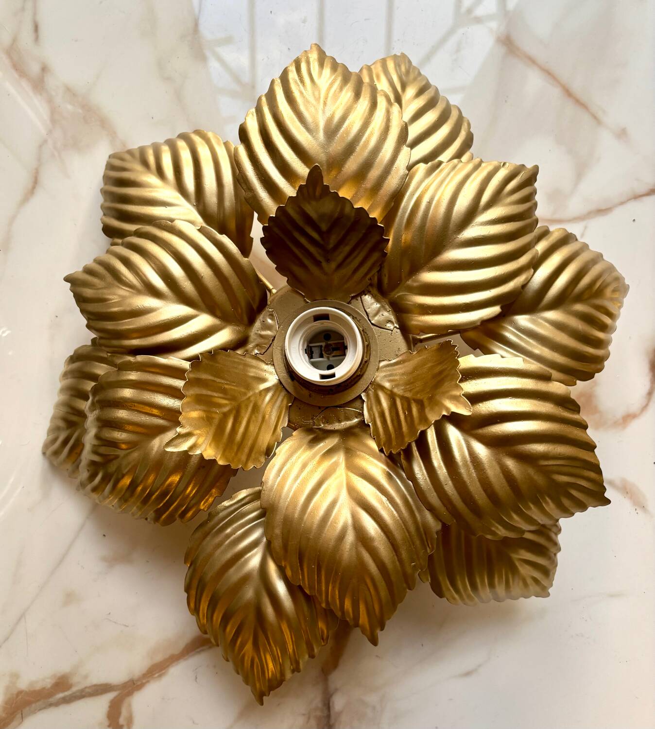 Paire d’appliques fleur dorées