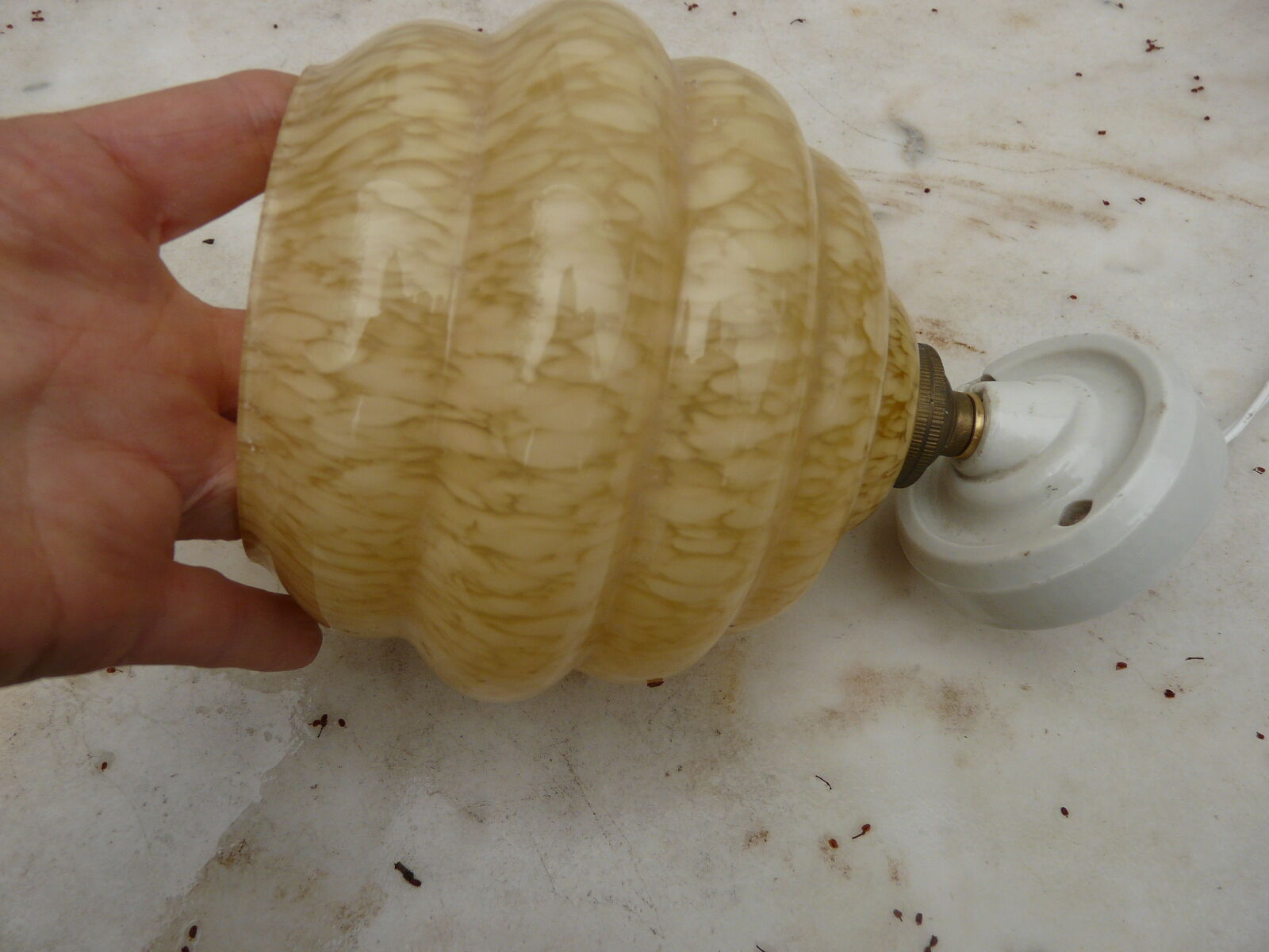 art deco wall light in porcelain and yellow glass