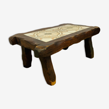 Table basse brutaliste