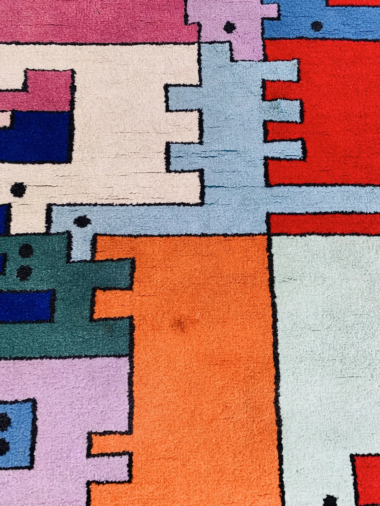 Geometric animal/Tetris rug, vintage