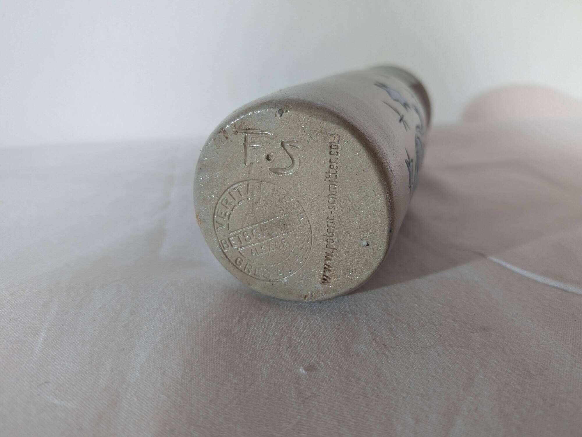 Salt-glazed stoneware vase from Betschdorf by Fortuné Schmitter – cats, moon and star