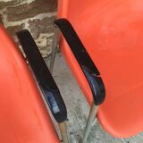3 chairs with armrests Robin Day