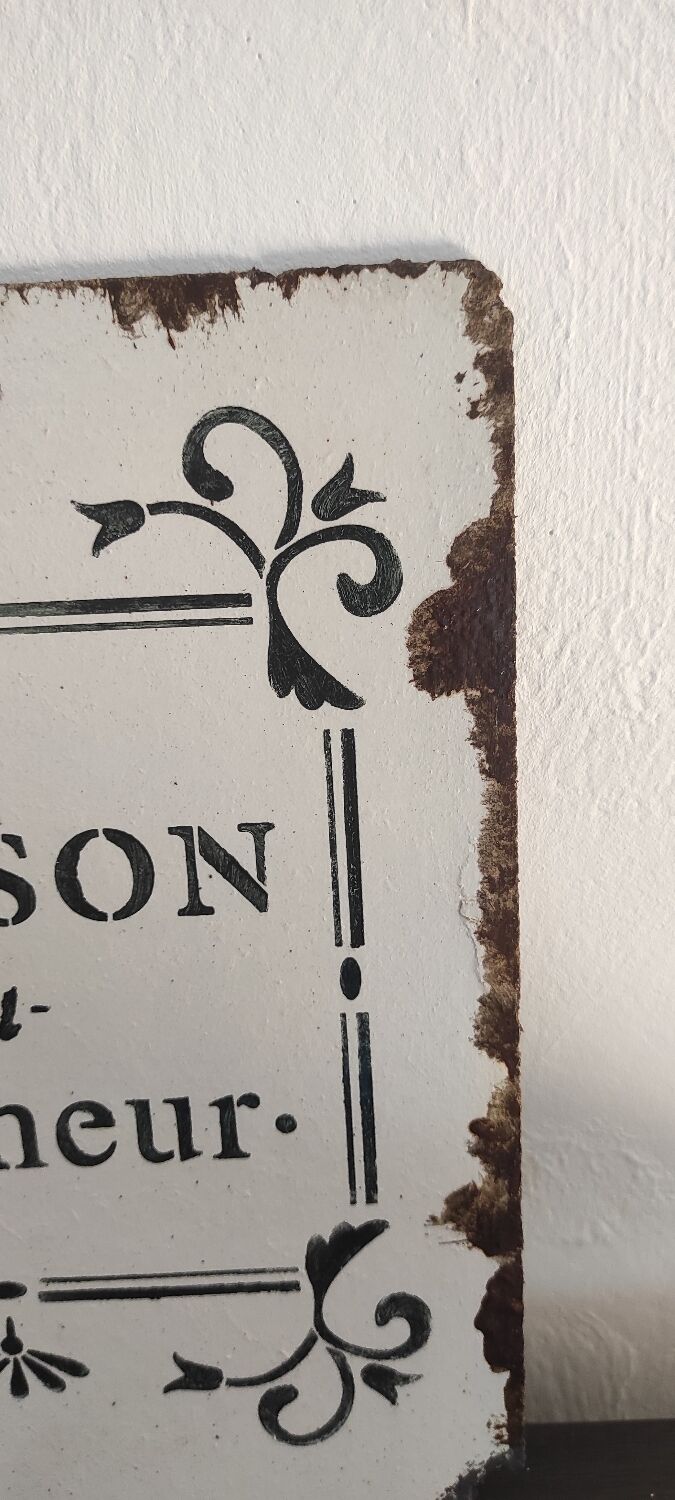 Creation enameled plate