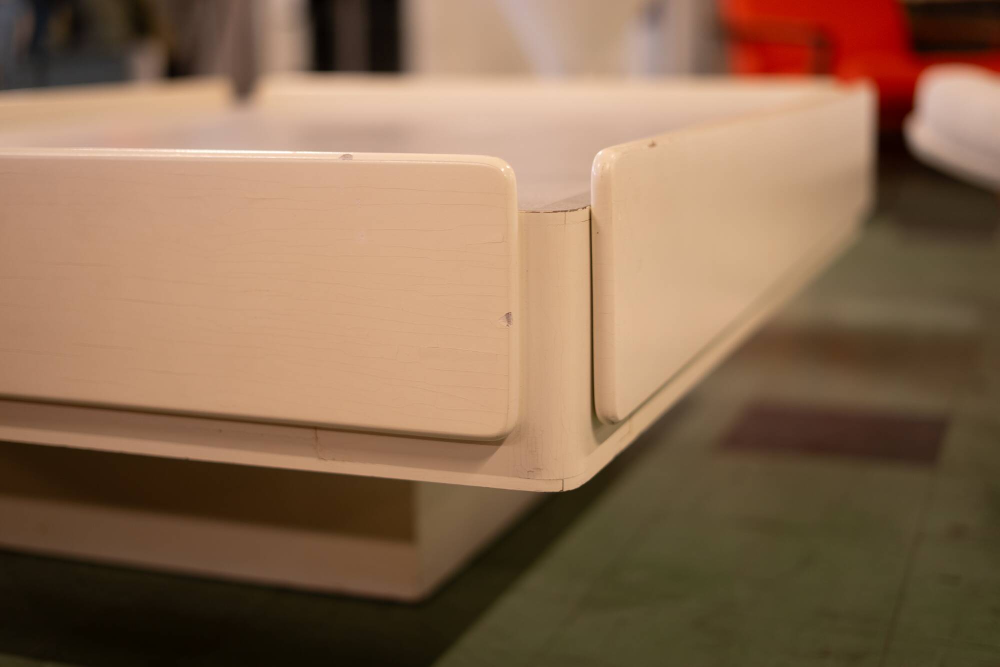 White coffee table Caori Vico Magistretti Gavina 1960