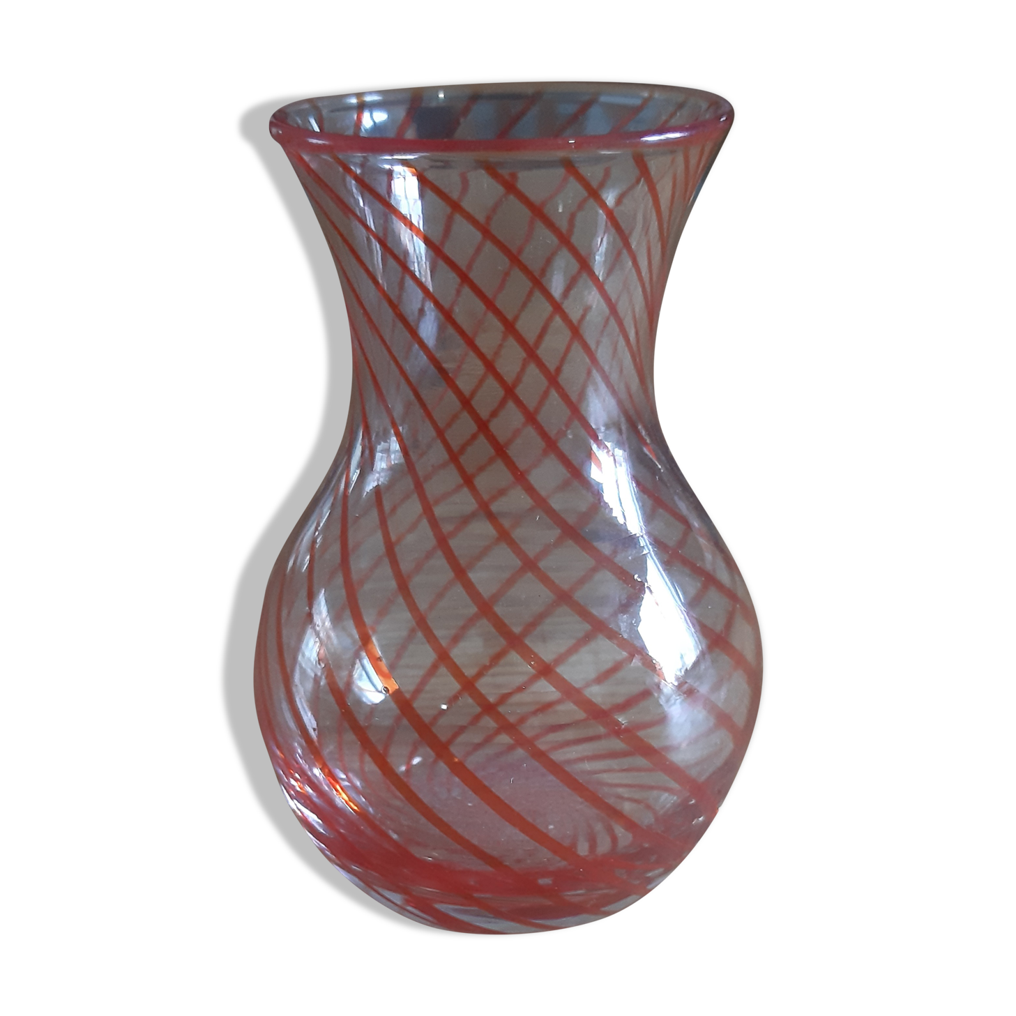 Vase en verre vintage liseré rouge