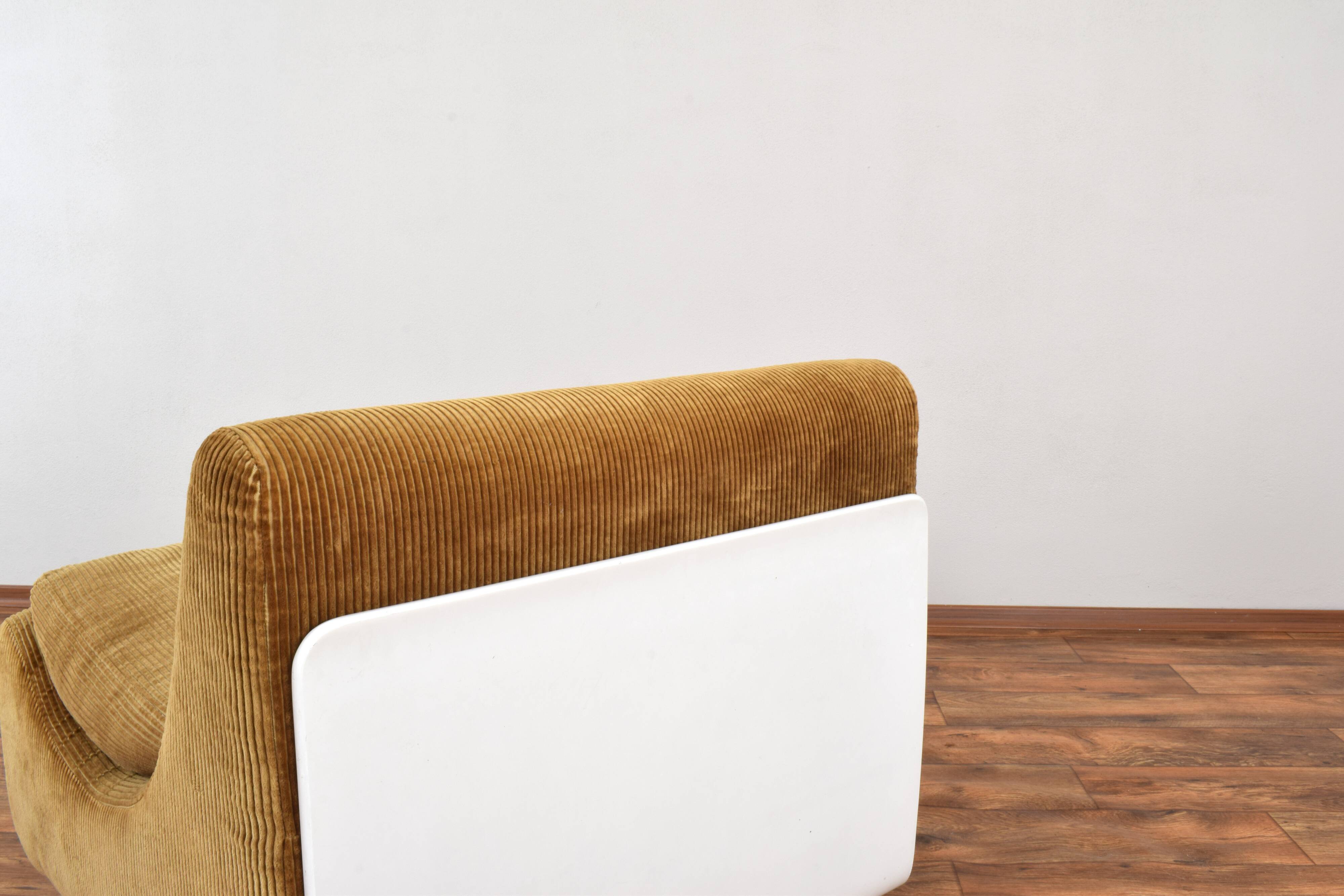 Fauteuil lounge space-age modèle orbis par luigi colani pour cor, années 1970.