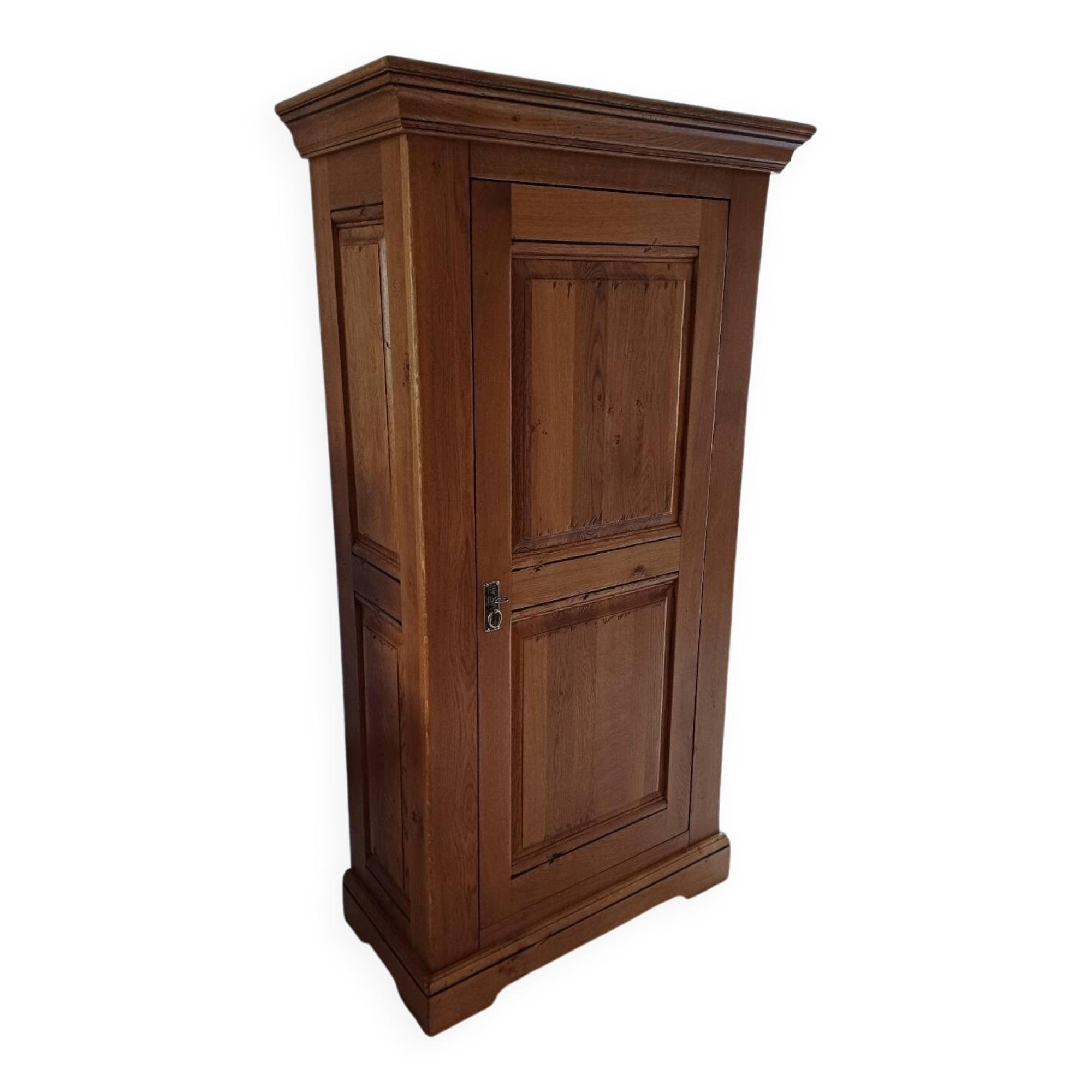 Solid oak bonnet maker