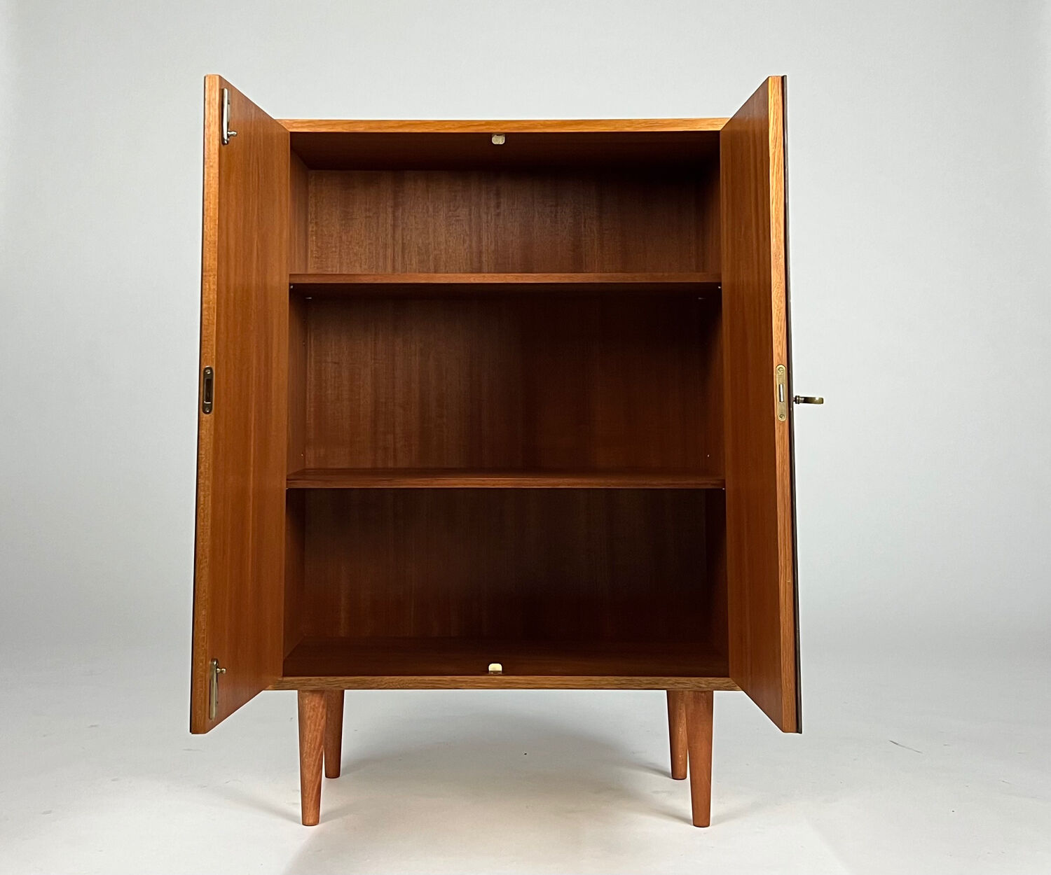 Mid-century teak cabinet by Erich Stratmann Idee 60s vintage 70s