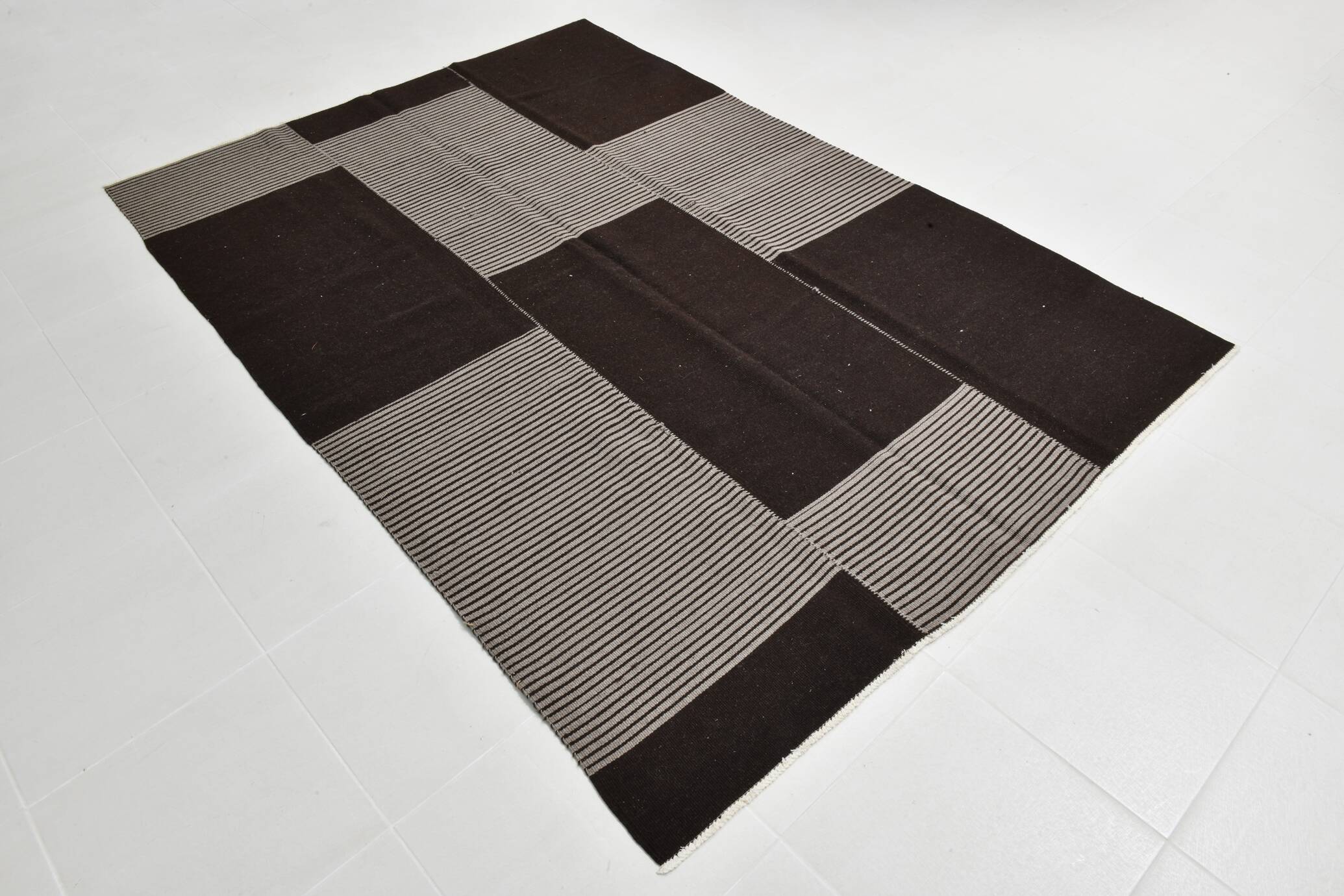 Black and Taupe Handknotted Wool Kilim Rug, 174x251 Cm