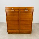 Double curtain binder cabinet
