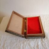Former Syrian box in marquetry. Box. 1st half of the 20th century.