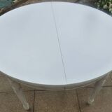 Round cherry table extendable to 210 cm without its extensions Totally revamped